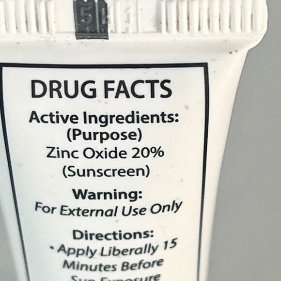 Cotz Flawless Complexion Classic Mineral SPF 50 Sunscreen Travel .18 oz 5g New - Picture 5 of 5